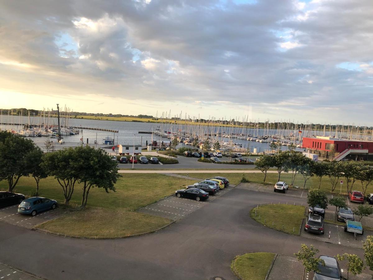 Kleine Scholle Appartement Fehmarn Buitenkant foto